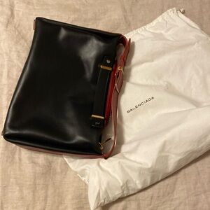 Balenciaga shoulder bag NWT